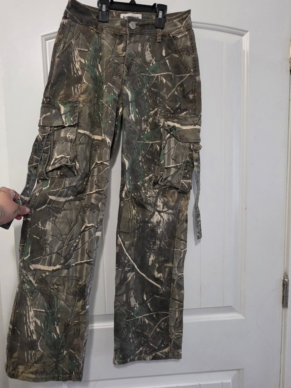 Camouflage Straight Leg Cargo Pants Size 0/24
